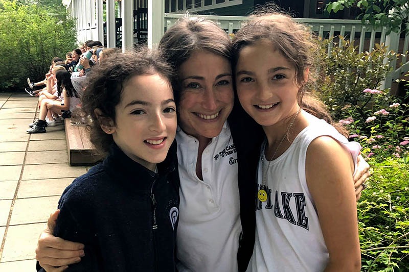 mother-daughter-hiring-now mother-daughter-hiring-now